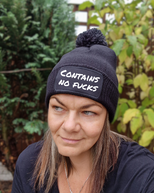 Contain no fucks - Bobble hat